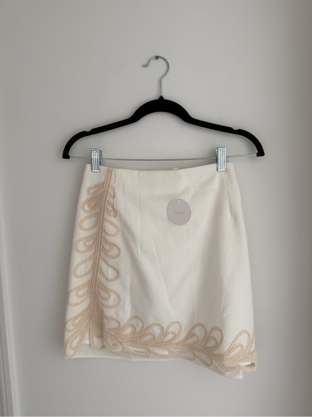 NWT - Vici Collection - Two Piece Mini Skirt Set - White & Cream - Picture 5 of 7